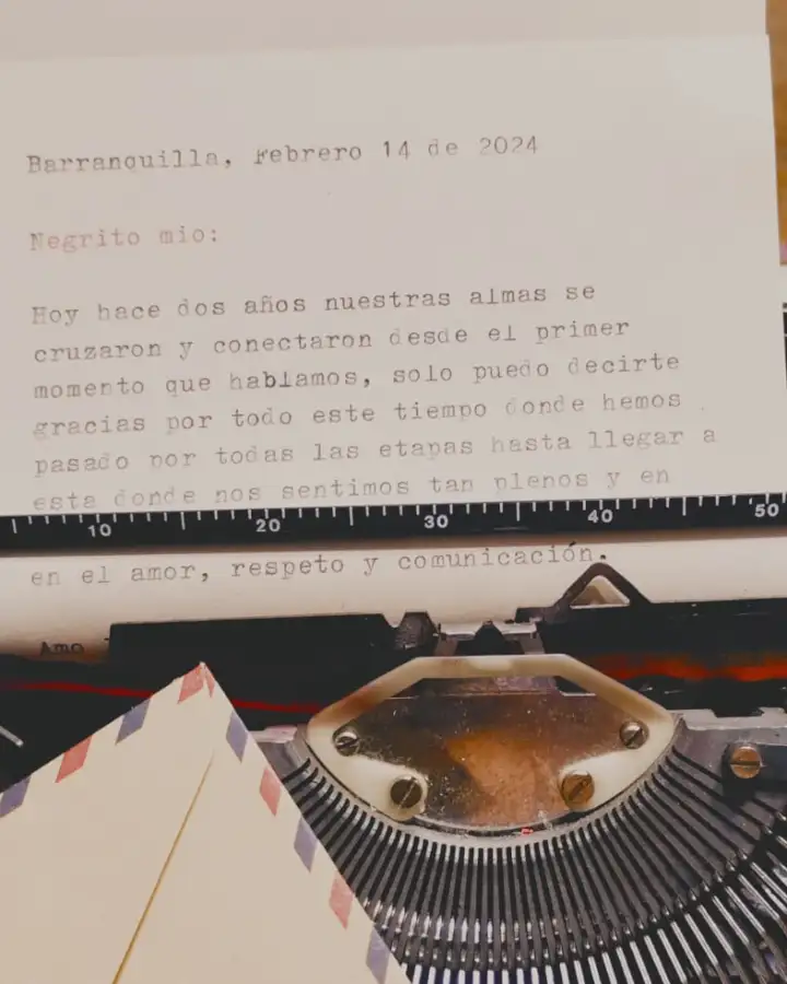 Carta en máquina de escribir